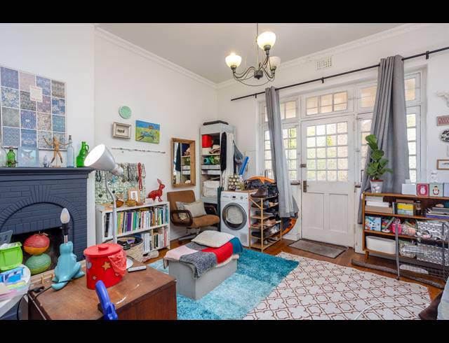 1 BEDROOM APARTMENT FOR SALE IN RONDEBOSCH